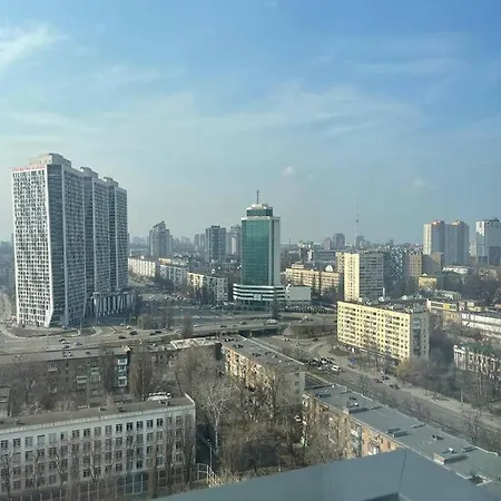 Апартаменты 1К В Новом Доме М. Вокзальная Kyiv Exterior photo