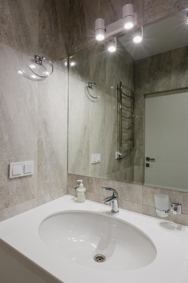 1к в новом доме м. вокзальная Apartment